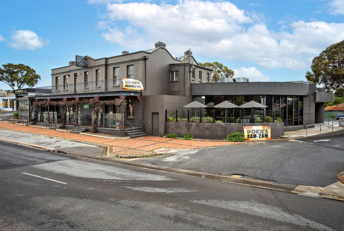 South Australia's record year for pub sales continues with ALH's Crown Inn