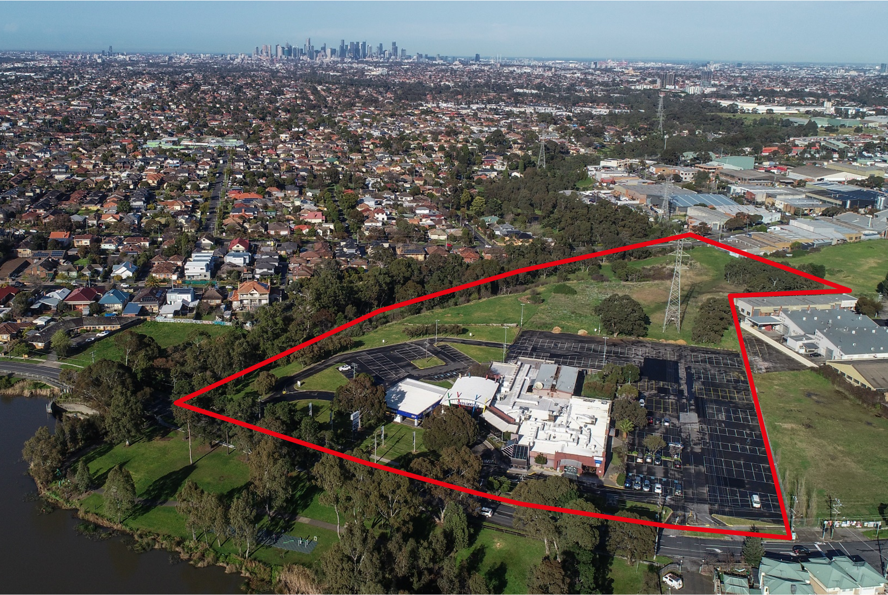 Edwardes Lake Hotel Aerial with Boundary