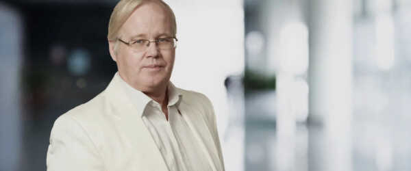Special Guest - David Dicker - Dicker Data