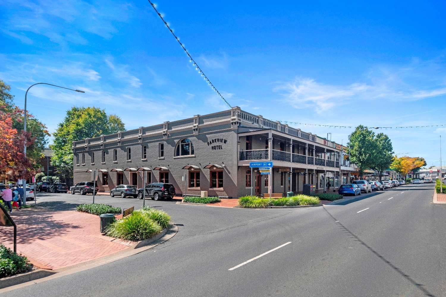 Iconic hotel in regional hotspot hits the market for the first time in 2 decades.