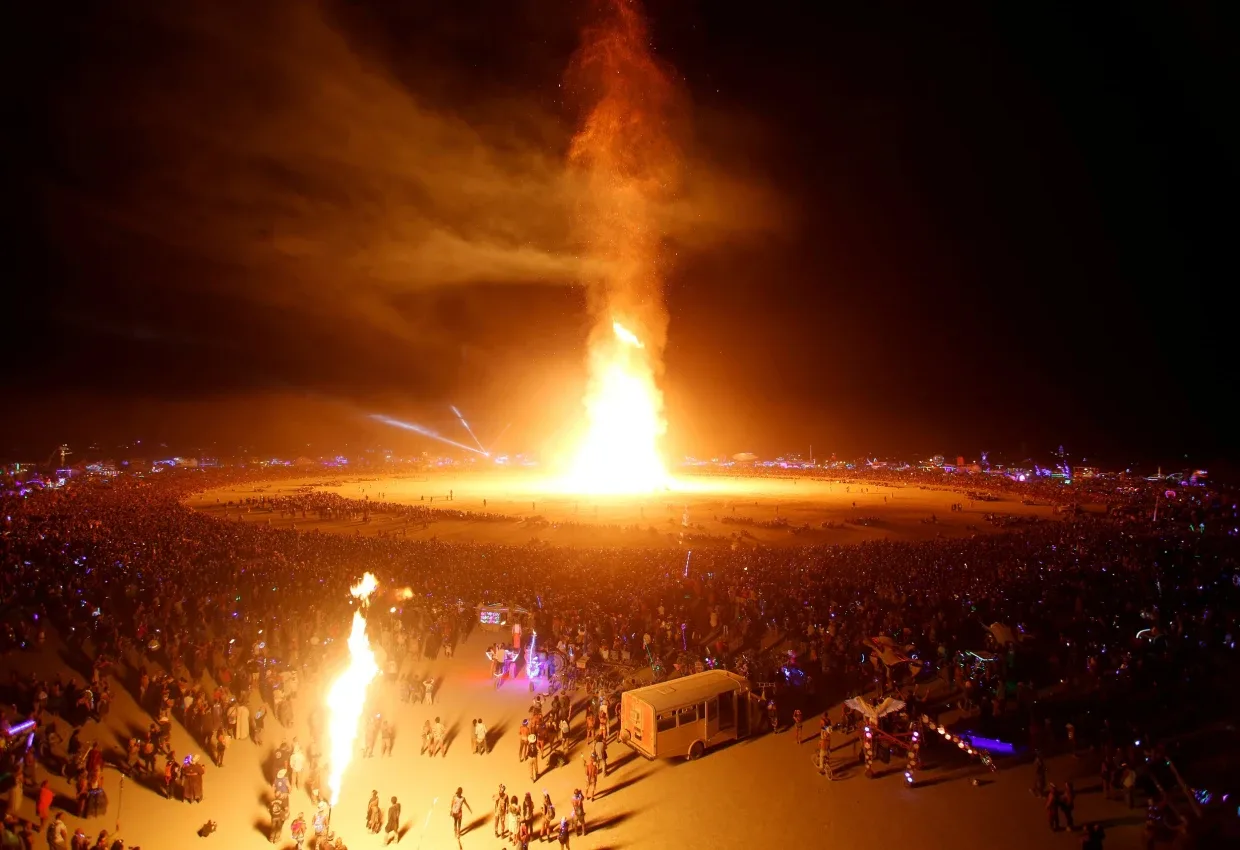 Ss 170903 nevada burning man festival 09